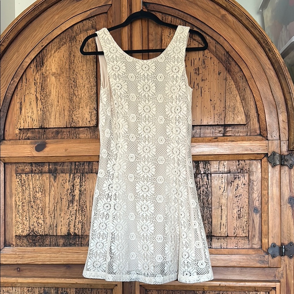 Lucca Couture Cream Lace Dress A Line Twirl Daisy Floral Knee Length Summer